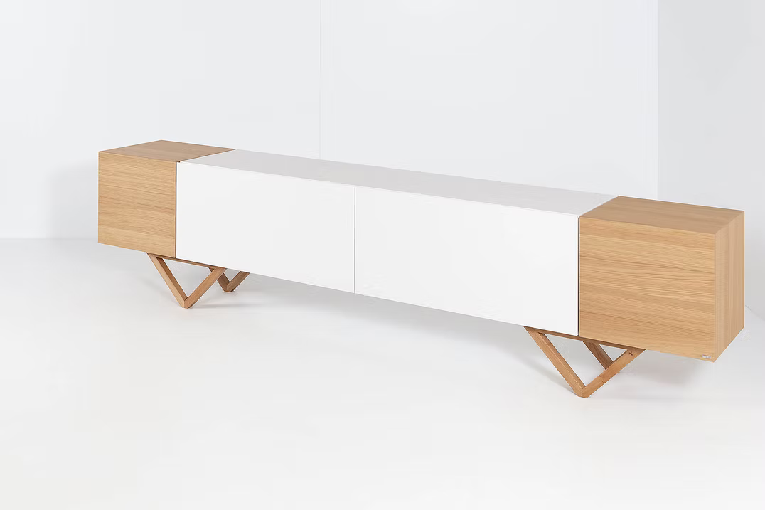 bulbaum "handgemaach" Lowboard "drei mäta"