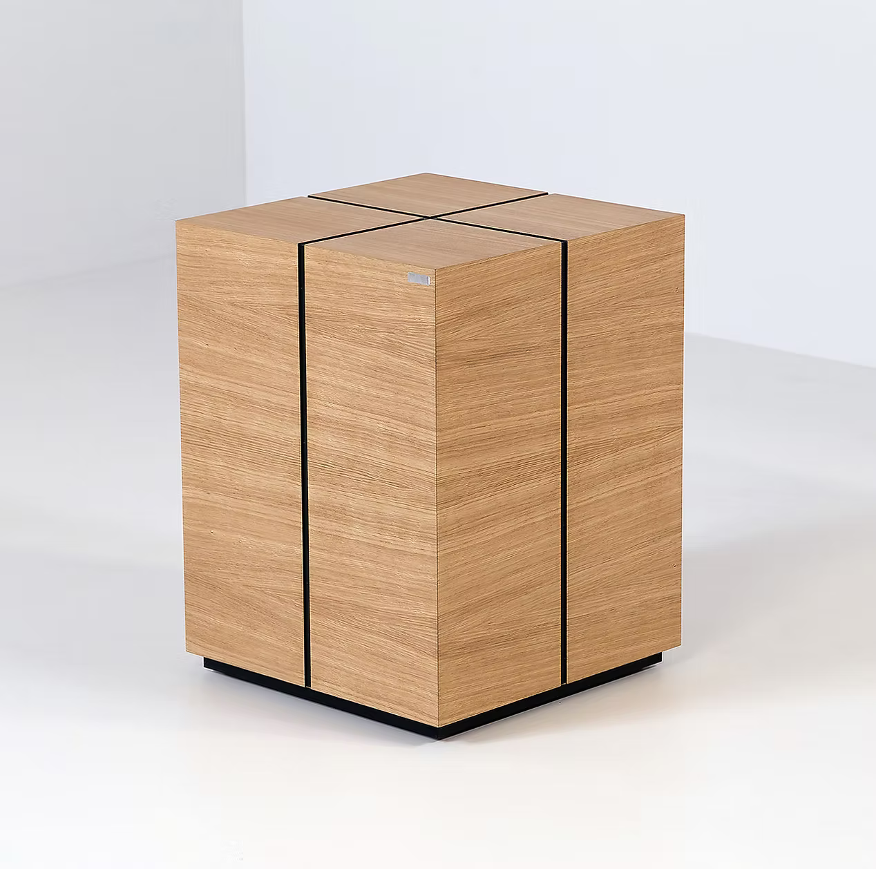 bulbaum "handgemaach" Beistelltisch "Vier mol Vier"