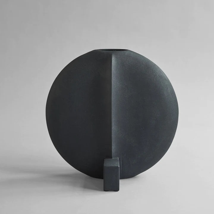 101 cph - Guggenheim Vase big black